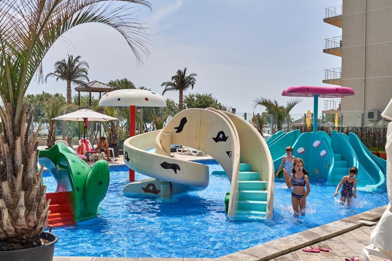 San Francisco Aparthotel Pool & Spa Mamaia Nord Năvodari Buitenkant foto